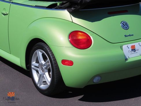 Used 2004 Volkswagen Beetle GLS FWD image 16