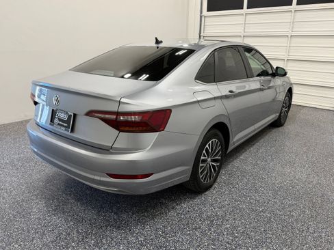 Used 2019 Volkswagen Jetta SEL FWD image 6