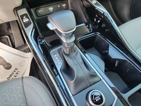 Used 2023 Kia Sorento SX image 25