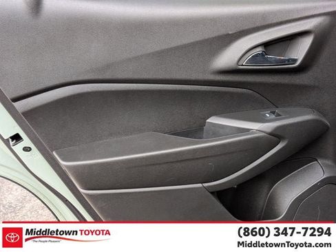 Used 2024 Chevrolet Trax RS w/ Driver Confidence Package image 28