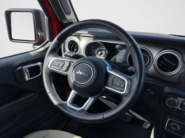Used 2018 Jeep Wrangler Unlimited Sahara AWD/4WD image 19