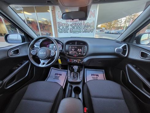 Used 2023 Kia Soul LX w/ Option Group 015 image 14