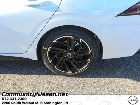 New 2026 Nissan Sentra SR w/ SR Premium Package FWD image 4