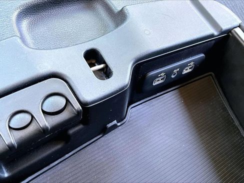 Used 2021 RAM 1500 Tradesman w/ Chrome Plus Package image 24