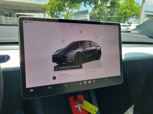 Used 2022 Tesla Model Y Performance AWD/4WD image 21