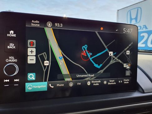 Used 2025 Honda Pilot Elite image 19