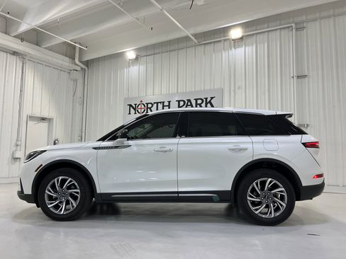 Used 2023 Lincoln Corsair FWD image 19