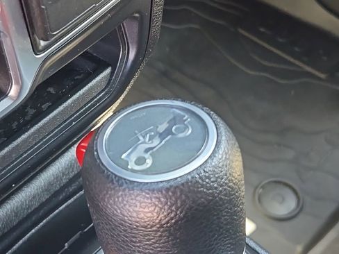 Used 2020 Jeep Wrangler Unlimited Sahara w/ Safety Group AWD/4WD image 21