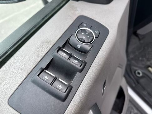 Used 2016 Ford F150 XLT image 24