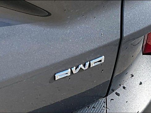 Used 2025 Ford Escape ST-Line AWD/4WD image 8