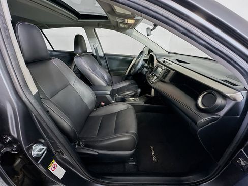 Used 2014 Toyota RAV4 XLE image 29