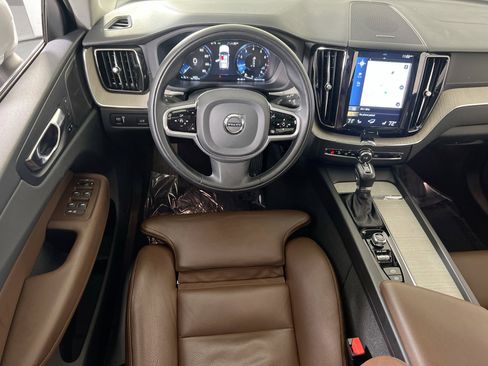 Used 2020 Volvo XC60 T5 Inscription image 23