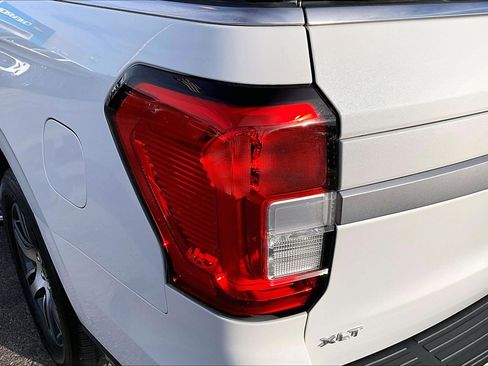 Used 2022 Ford Expedition Max XLT image 33