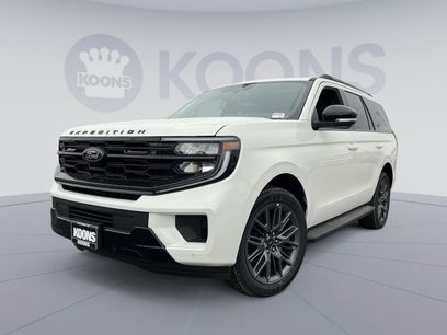 New 2026 Ford Expedition Platinum w/ Stealth Appearance Package