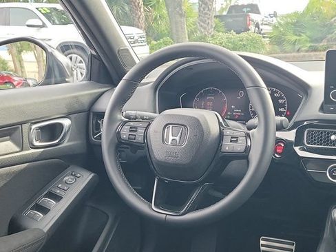 Used 2025 Honda Civic Sport image 3