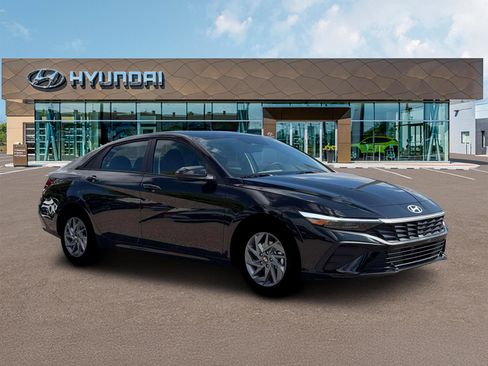 New 2026 Hyundai Elantra Blue image 10