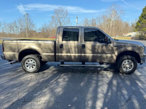 Used 2005 Ford F250 XLT AWD/4WD image 8