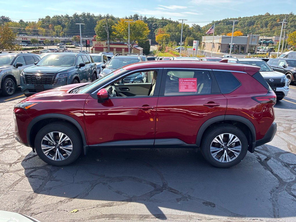 Used 2023 Nissan Rogue SV AWD/4WD image 4
