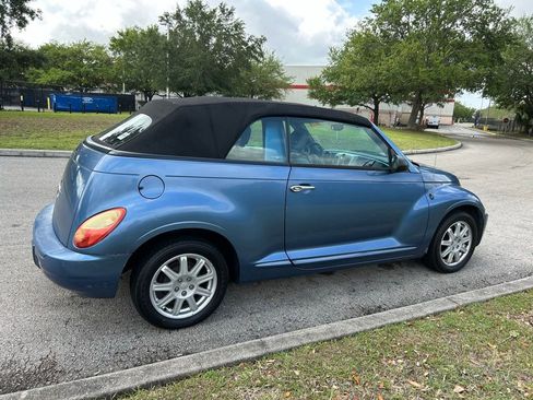 Used 2007 Chrysler PT Cruiser Convertible w/ Spring Special Group image 5