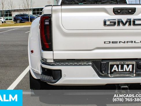 Used 2024 GMC Sierra 3500 Denali Ultimate image 12