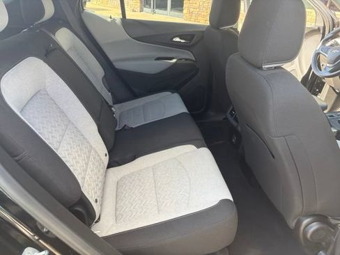 Used 2022 Chevrolet Equinox LS FWD image 32