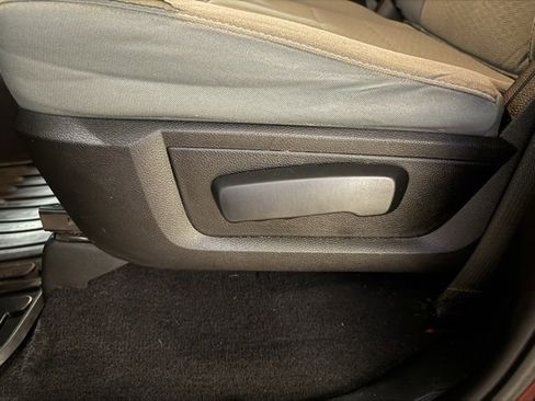 Used 2019 RAM 1500 Tradesman w/ Tradesman SXT Package image 17