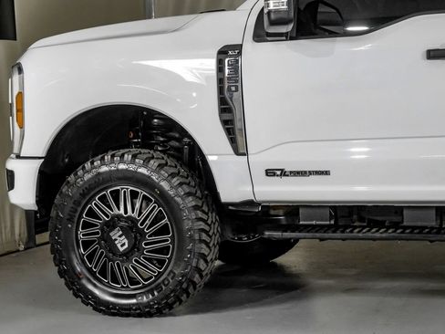 Used 2025 Ford F350 XLT AWD/4WD image 13