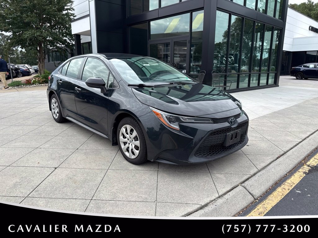 Used 2021 Toyota Corolla LE w/ Carpet Mat Package (TMS) FWD image 1