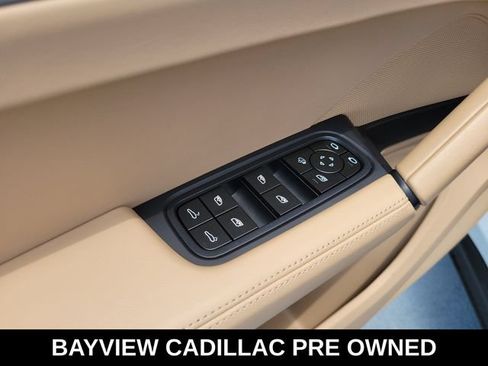 Used 2025 Porsche Cayenne Coupe AWD/4WD image 21