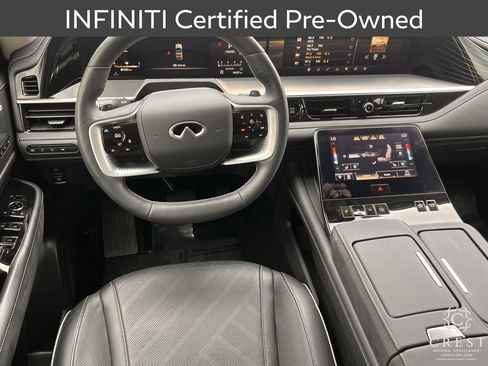 Certified 2025 INFINITI QX80 Luxe image 12