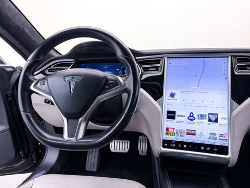 Used 2015 Tesla Model S 85D AWD/4WD image 2