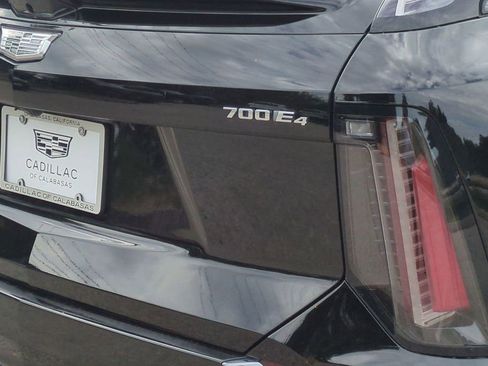 New 2026 Cadillac Optiq Sport 1 image 18