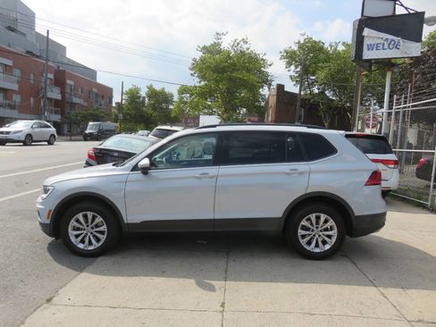 Used 2019 Volkswagen Tiguan S image 7