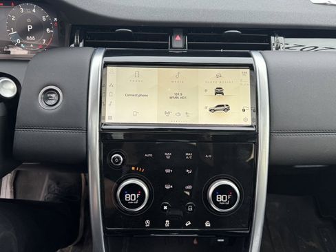 Used 2023 Land Rover Discovery Sport S image 18