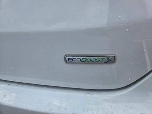 Certified 2019 Ford Edge SE FWD image 10