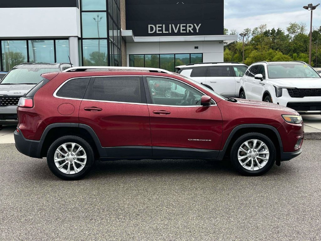 Used 2019 Jeep Cherokee Latitude w/ Popular Appearance Group FWD image 25
