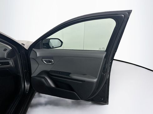 Used 2025 Kia K4 FWD image 31
