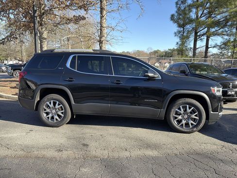 Used 2023 GMC Acadia SLT w/ Technology Package image 3