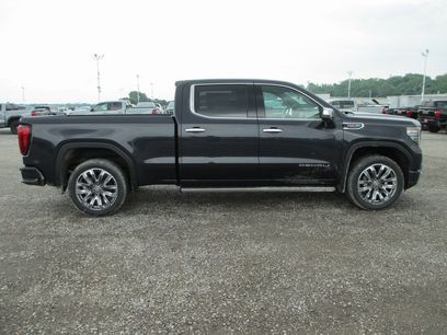 New 2025 GMC Sierra 1500 Denali w/ Denali Reserve Package