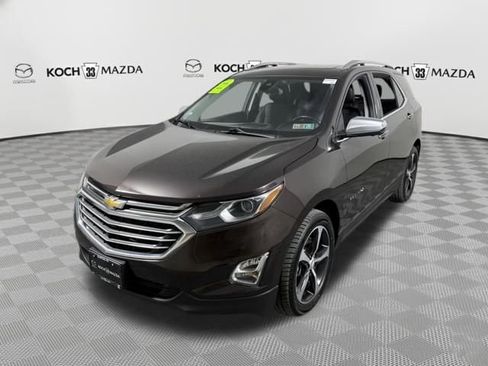 Used 2020 Chevrolet Equinox Premier image 3