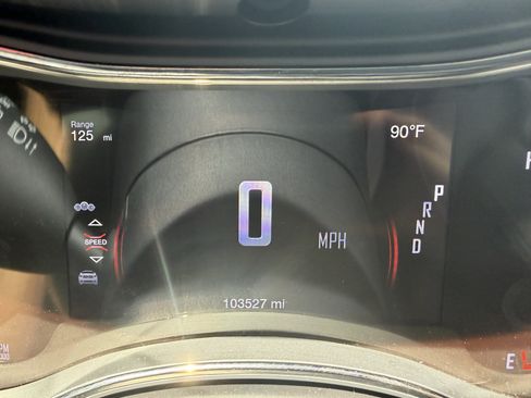 Used 2018 Dodge Durango R/T w/ Technology Group AWD/4WD image 16