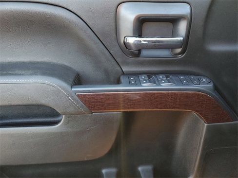 Used 2017 GMC Sierra 1500 SLE w/ SLE Value Package image 6