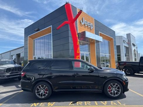 Used 2024 Dodge Durango R/T w/ Tow 'N Go Package AWD/4WD image 1