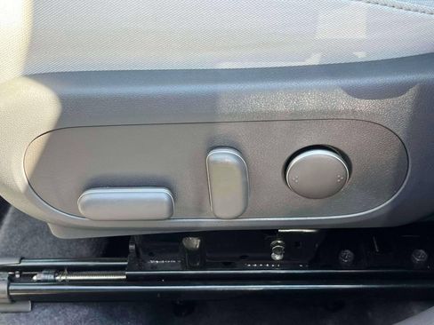 Certified 2024 Hyundai Kona SEL w/ Convenience Package FWD image 19