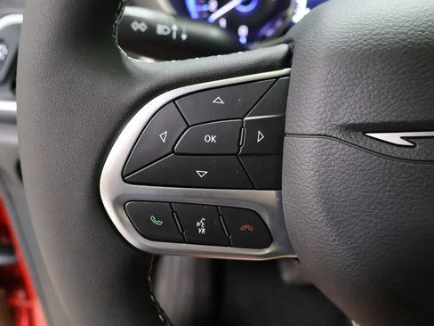 New 2027 Chrysler Pacifica Select AWD/4WD image 24