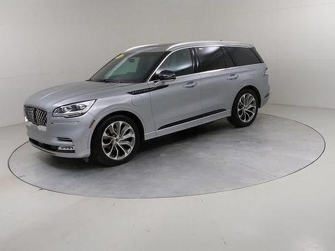 Used 2023 Lincoln Aviator Grand Touring w/ Equipment Group 301A AWD/4WD image 21