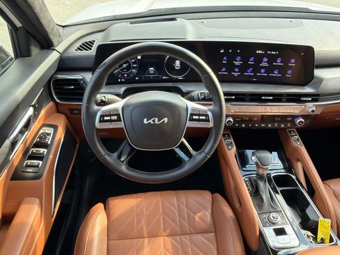 Certified 2025 Kia Telluride SX Prestige X-Line AWD/4WD image 26