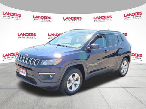 Used 2019 Jeep Compass Latitude w/ Cold Weather Group AWD/4WD image 7