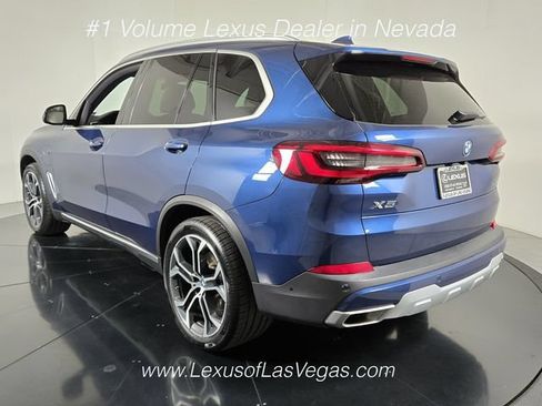 Used 2023 BMW X5 xDrive45e w/ Executive Package AWD/4WD image 4