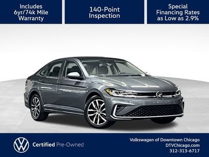 Used 2025 Volkswagen Jetta SE w/ Sunroof Package